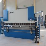 E200 rendszerrel Wc67 hidraulikus présfék